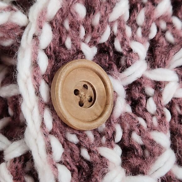 EUC Simply Noelle Dusty Rose/Cream Button Up Shawl - Picture 6 of 7